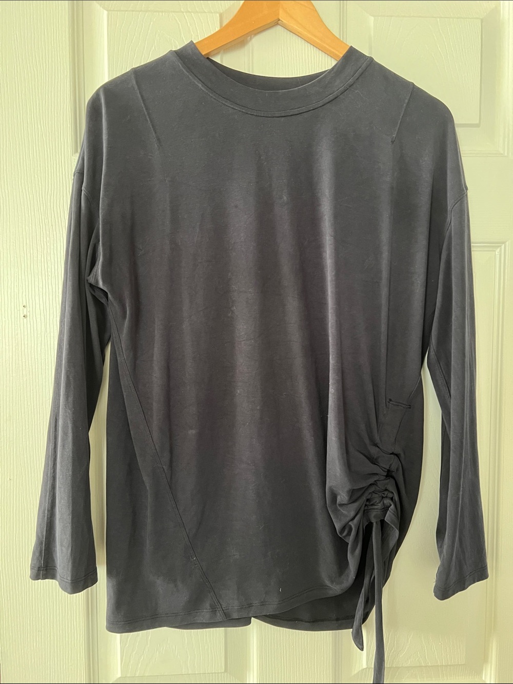 LULULEMON top